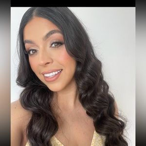 Meet your Posher, Lorena